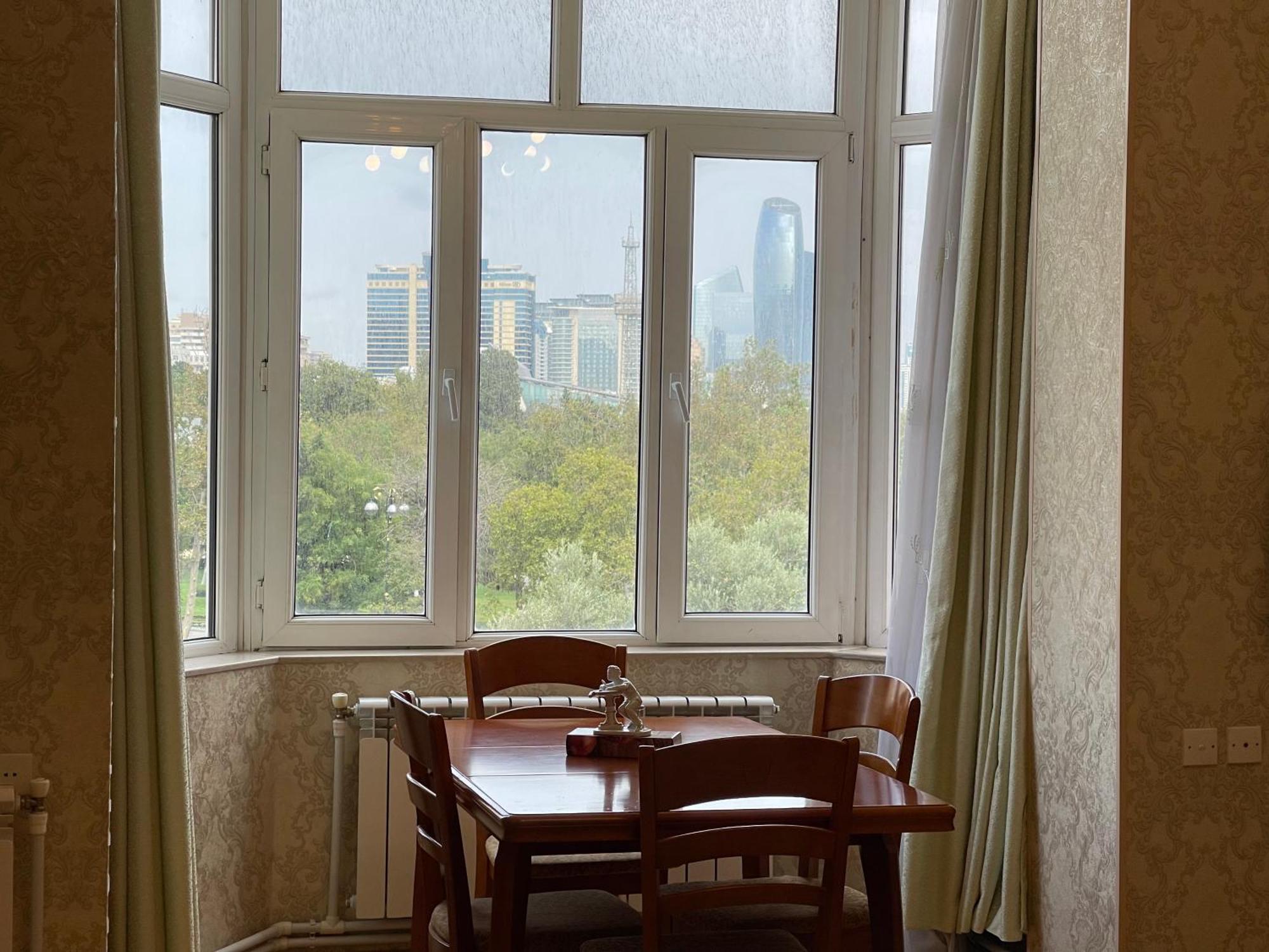 Sea View Maiden Apartment 바쿠 외부 사진